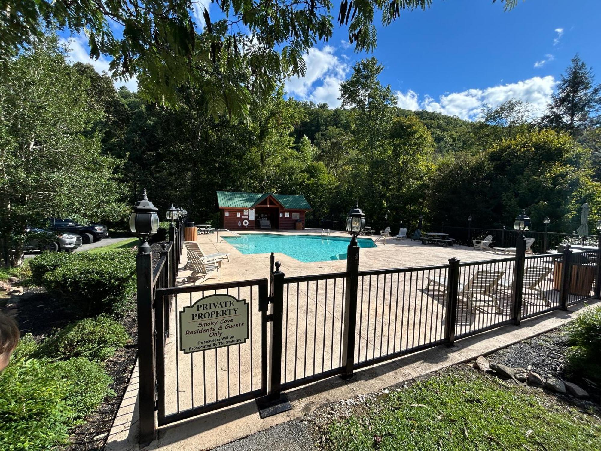 Elegant & Cozy Cabin Near Pigeon Forge Сивиървил Екстериор снимка
